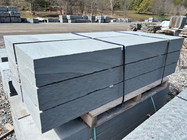 Lot #4: 1 pallet 16"x72"x6" Thermal Bluestone Steps 2